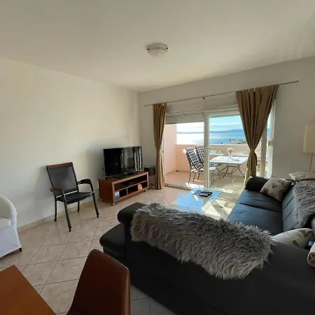 Apartment Mavarcica *